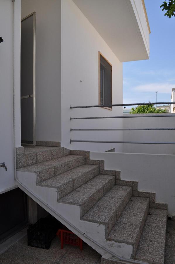 Villetta Frontemare Alliste Bagian luar foto